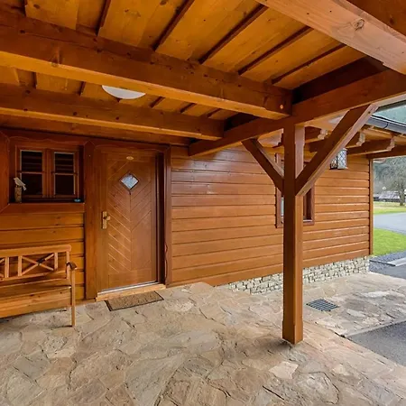 Valassky Dvur Velké Karlovice